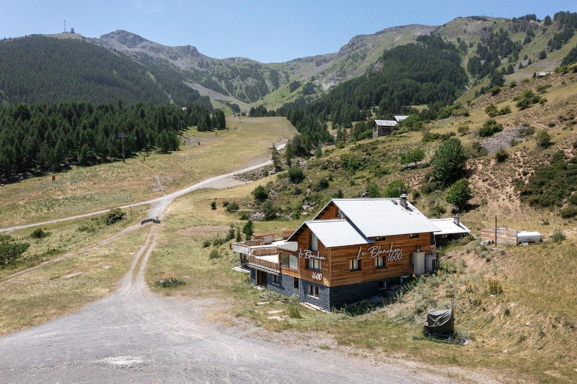 Hotel Edelweiss Орон Экстерьер фото