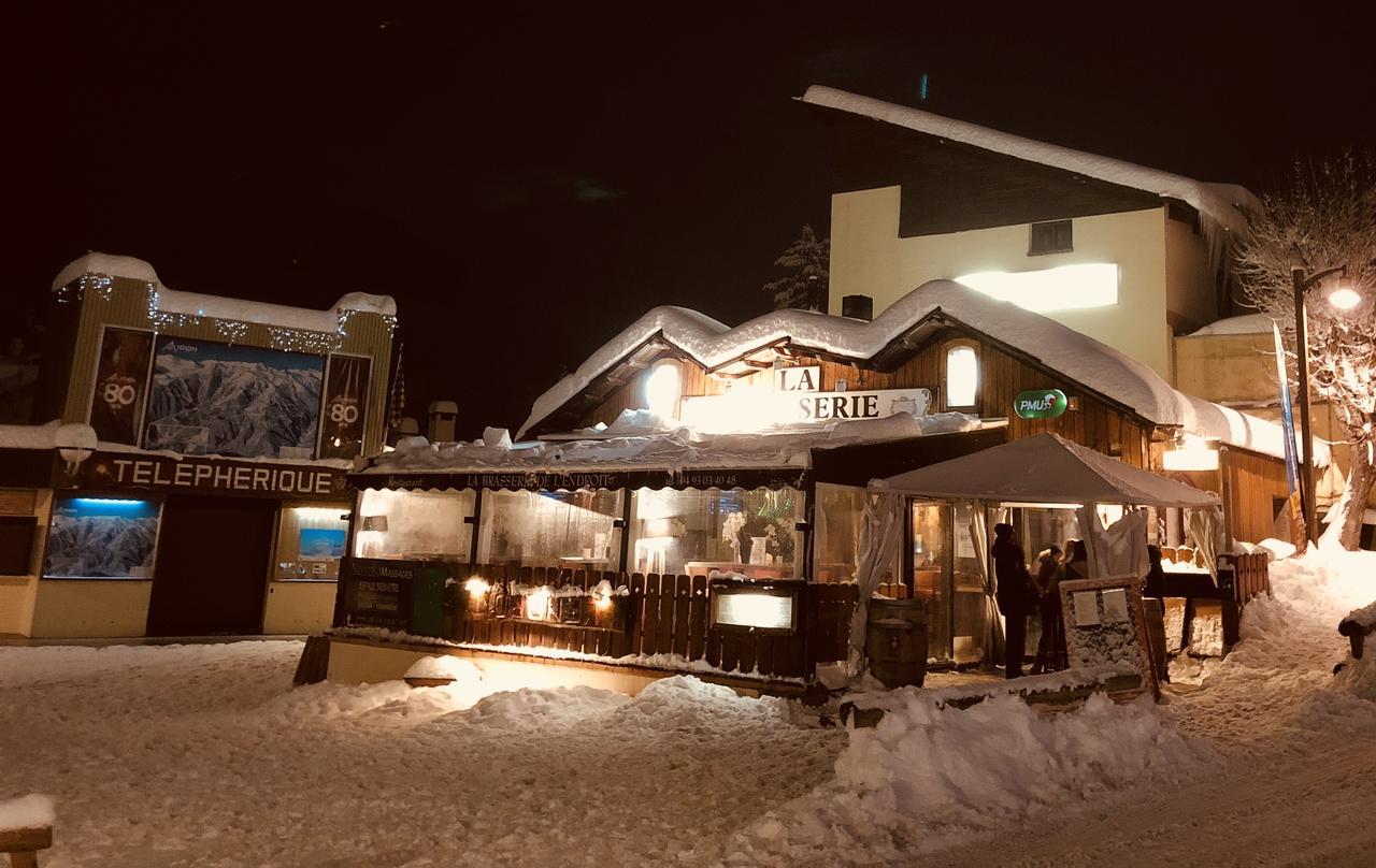 Hotel Edelweiss Орон Экстерьер фото